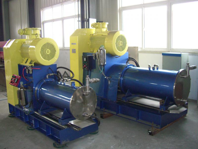 Horizontal sanding machine